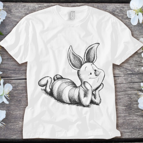 Disney Piglet Sketch Portrait Classic Pose Winnie The Pooh Unisex Adult T-shirt - Picture 1 of 2